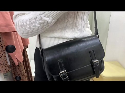 ❤️ Masturbación pública da nova cadela FeralBerry cun consolador no probatorio ️ Vídeo porno a nós gl.pornhdvideos.ru